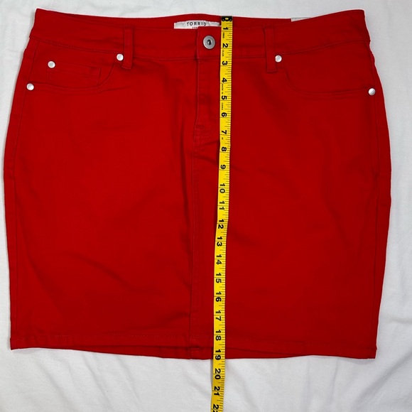 NWT Torrid Red Denim Pencil Skirt Size 18 - Picture 11 of 11